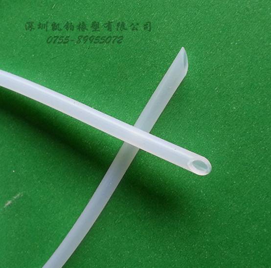 高抗撕硅膠管